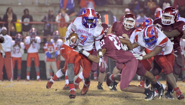 Dequan Charleston runs the ball against Maplesville. He would finish the night with 11 yards.
