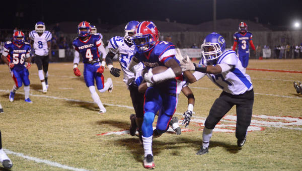 DeQuan Charleston scored five touchdowns in Linden’s win over Georgiana to advance to the fourth round of the Class 1A AHSAA playoffs. 