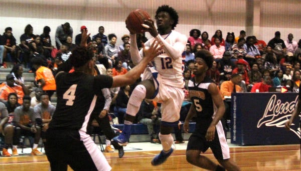 Dequan Charleston led the way with 15 points and grabbed four rebounds in a losing effort to Pleasant Home in Dothan.